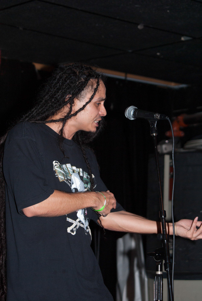 %_tempFileNamePeacePalooza-2011-140%